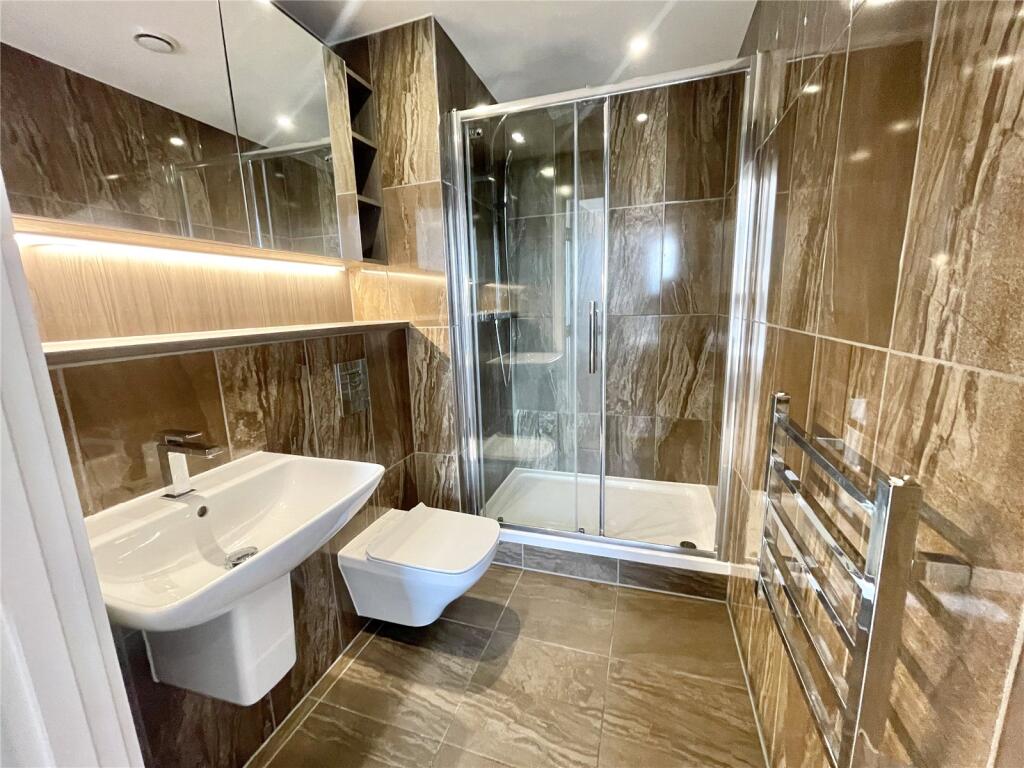 Apartment in Manchester - View 5
