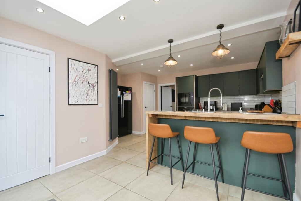 House in Chesterfield, Brimington - View 5