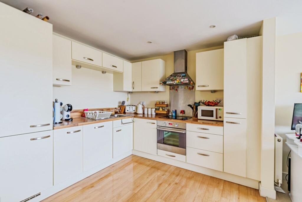 Main image of property: Canalside, Redhill, Surrey, RH1