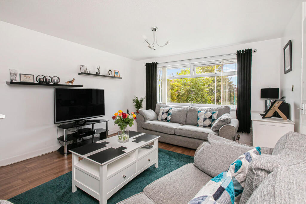House in Kirkcaldy, Sinclairtown - More
