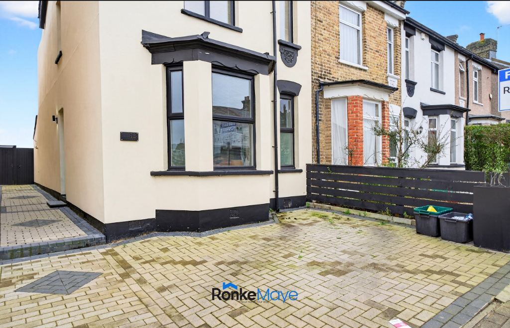 Main image of property: Homesdale Road, Bromley, London, BR2