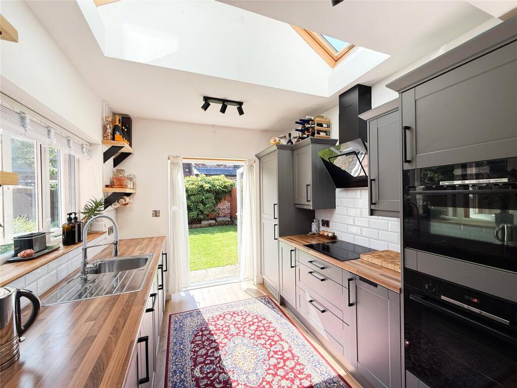Cresswell Grove, West Didsbury, M20 photo 3