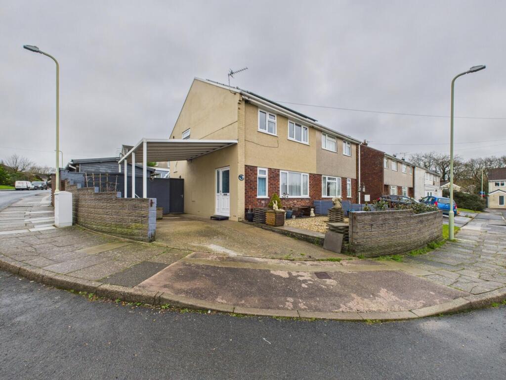 Main image of property: Ffordd Y Dderwen, Bridgend