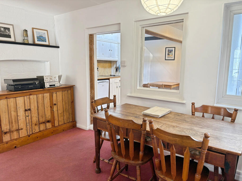 House in Wealden, Herstmonceux - View 4