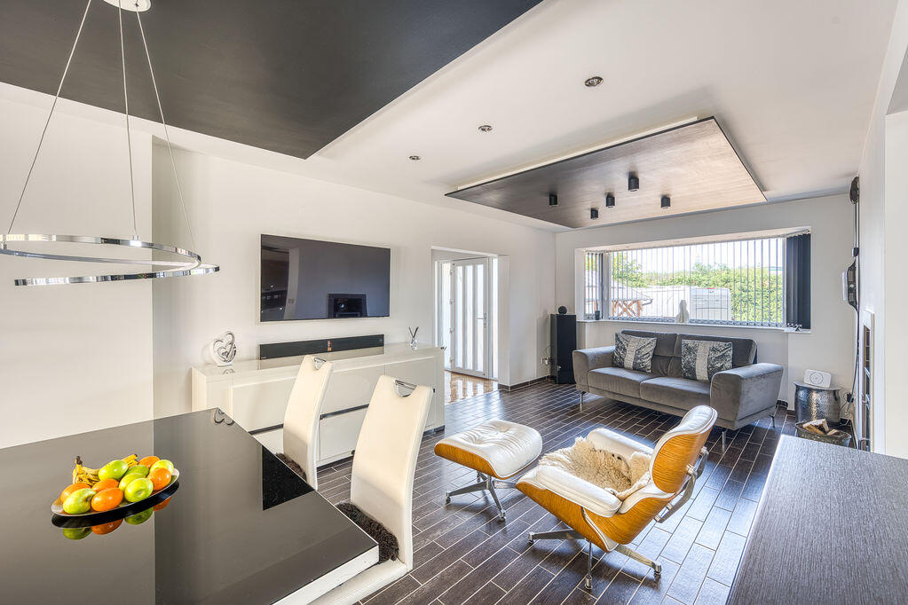 House in South Staffordshire, Great Wyrley - View 3