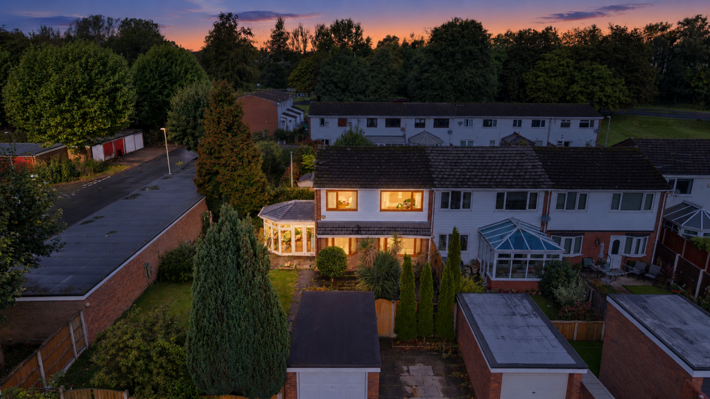 Main image of property: Millbrook Close, Skelmersdale, WN8 8QS