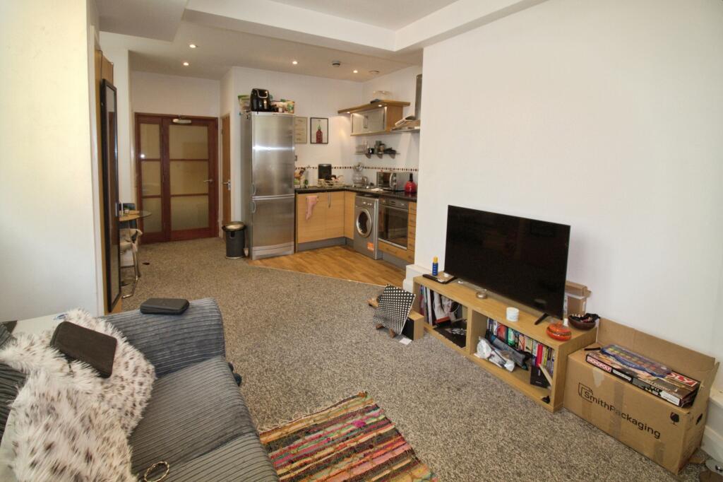 Apartment in Nottingham - View 5