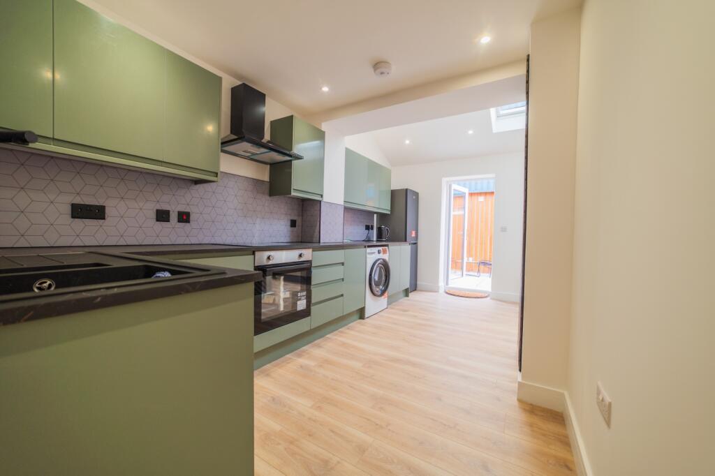 Main image of property: Crwys Road, Cathays