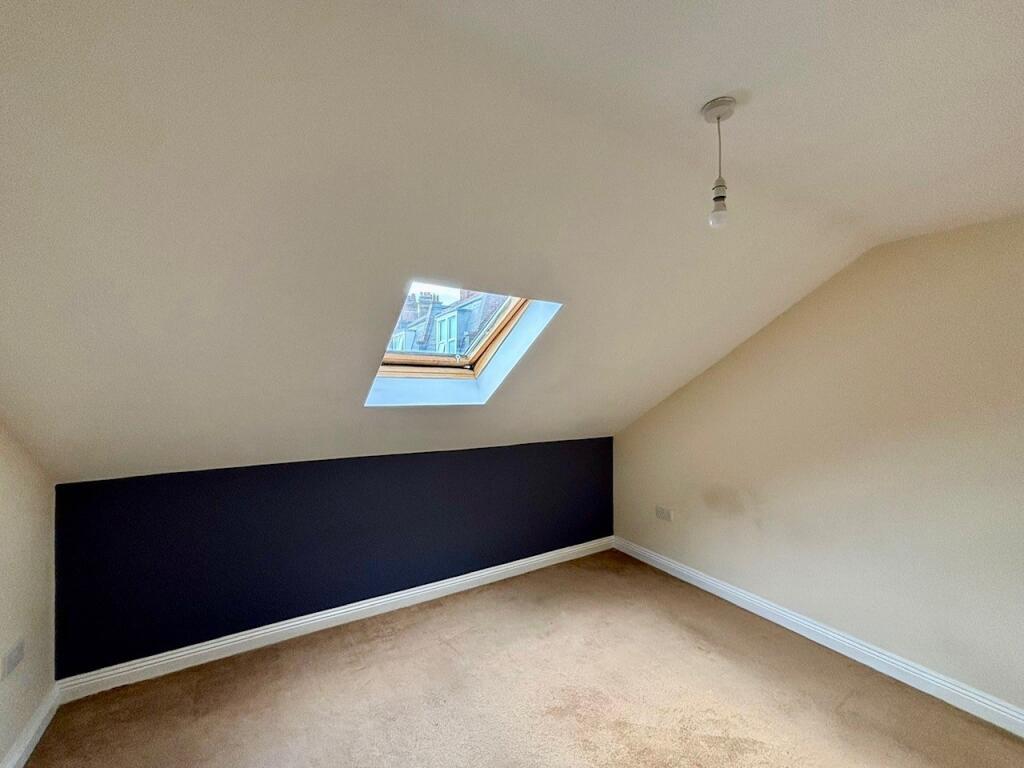 Apartment in Bournemouth, Boscombe - More