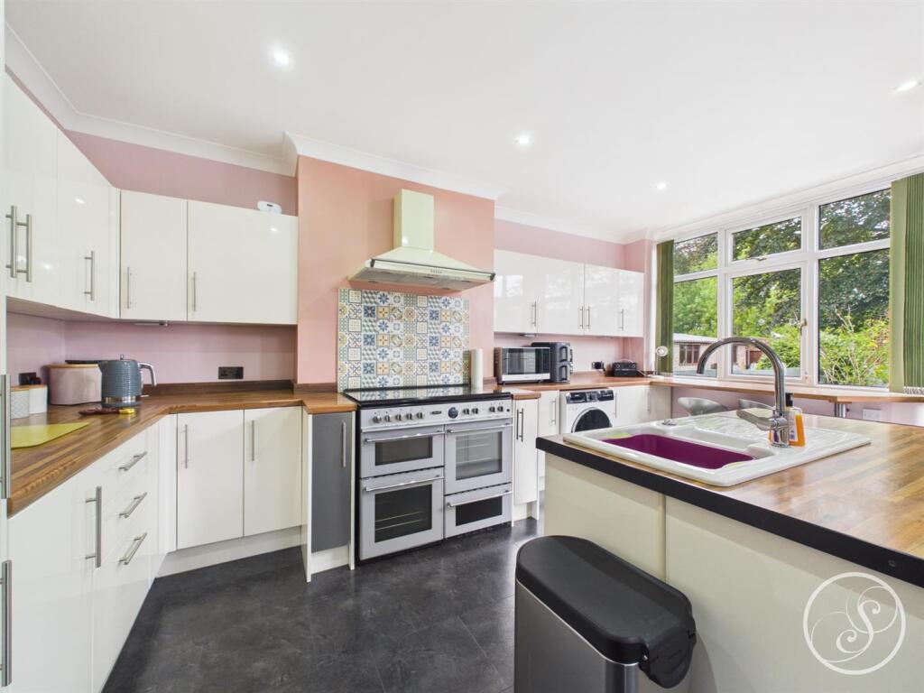 House in Leeds - View 5