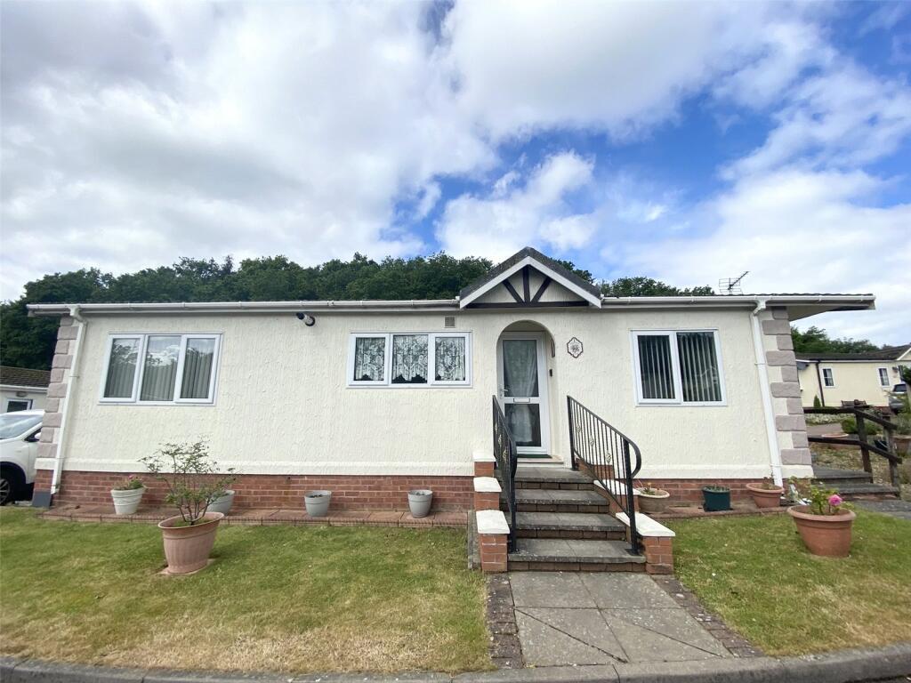 2-bed detached on Worfield Close, Severn Gorge Park, Telford, Shropshire, TF7, £152,000