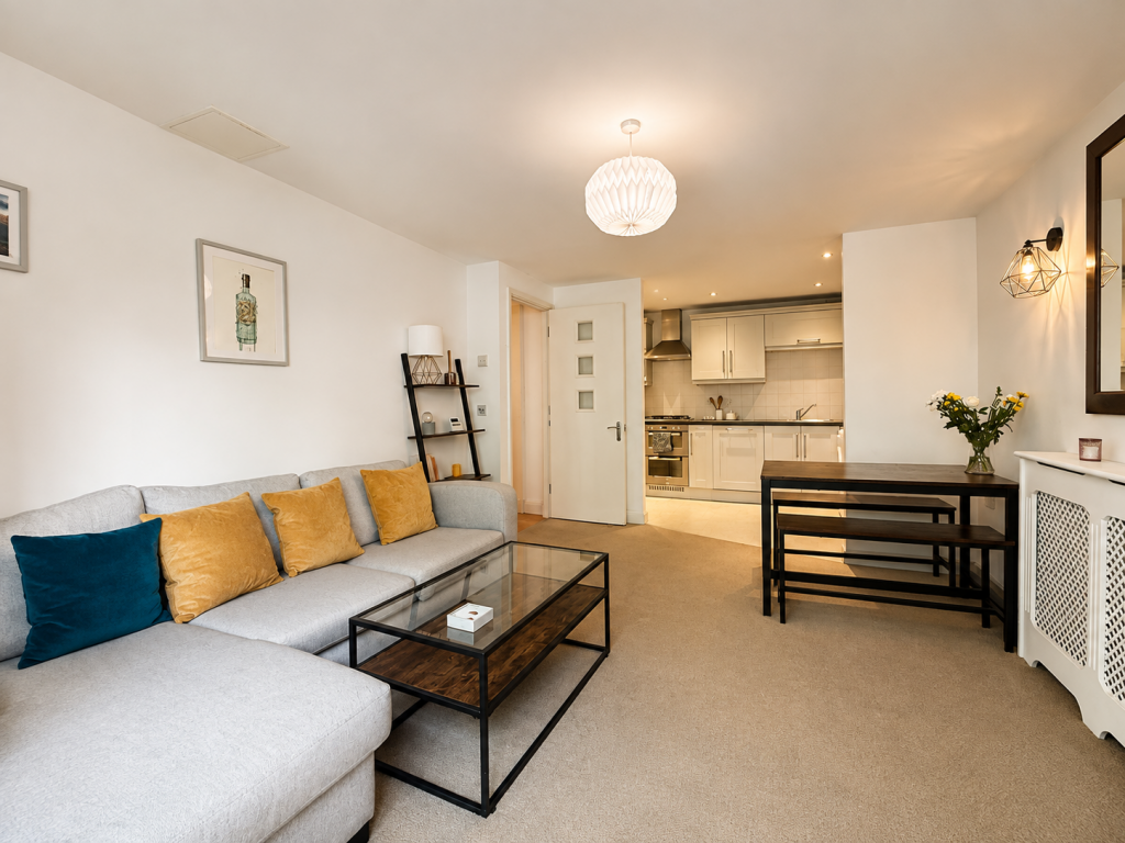 Apartment in Brighton - View 4