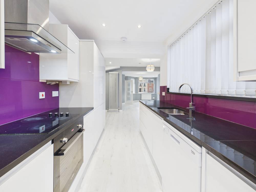 Main image of property: Boothferry Road, Hull, HU4 6ES