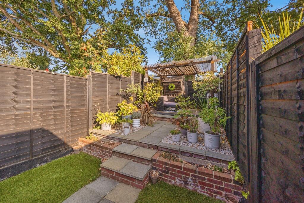House in Havant, Waterlooville - View 5