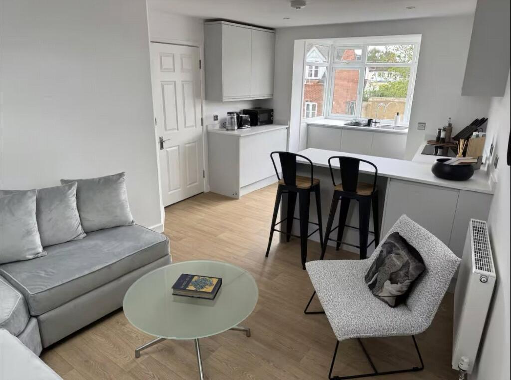 Main image of property: LINCOLN ROAD, NEW HINKSEY, OX1