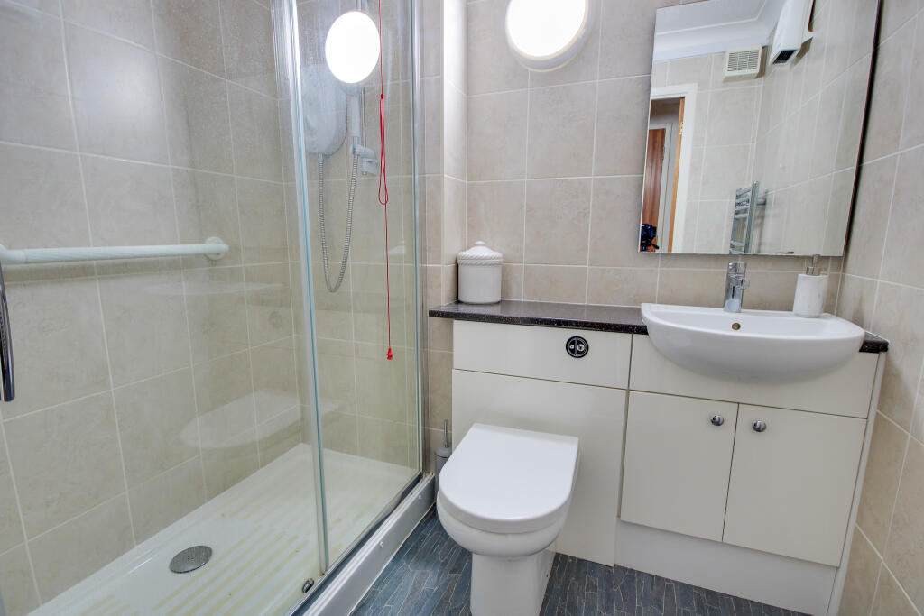 Apartment in Southampton, Bitterne Park - More