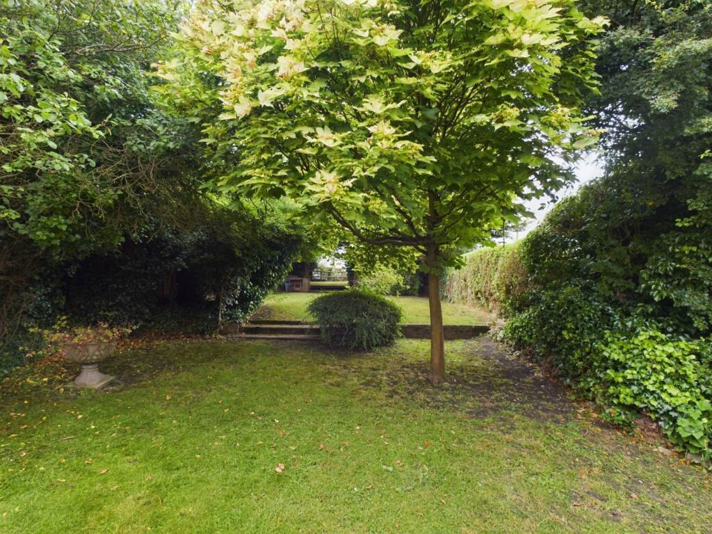 Bicester Road, Long Crendon photo 4
