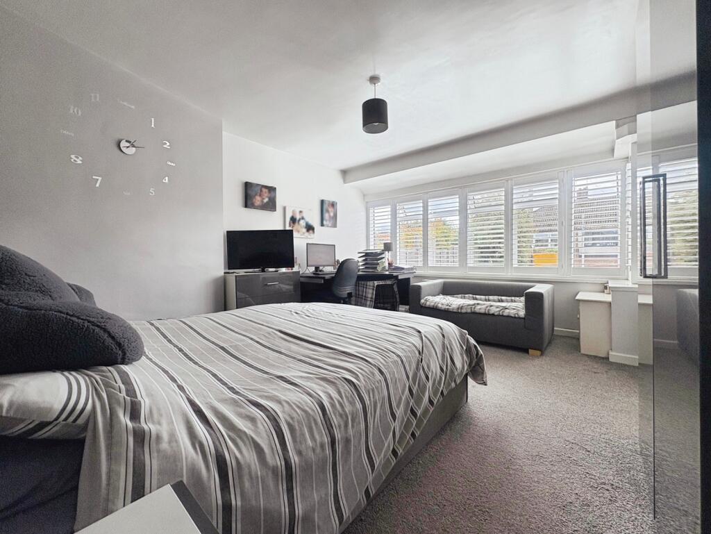 House in Waverley, Heath End, Farnham - View 5