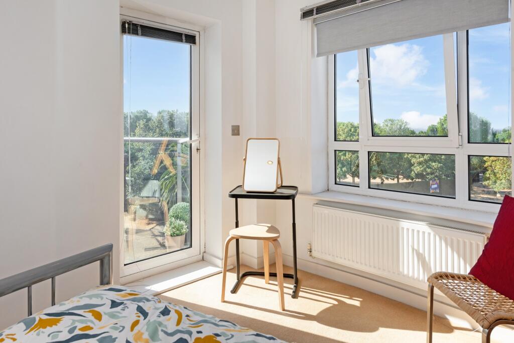 Apartment in Portsmouth - View 5