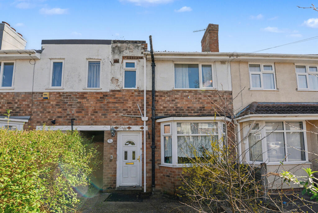 Main image of property: 102 Edenhurst Road, Longbridge, Birmingham B31 4PL