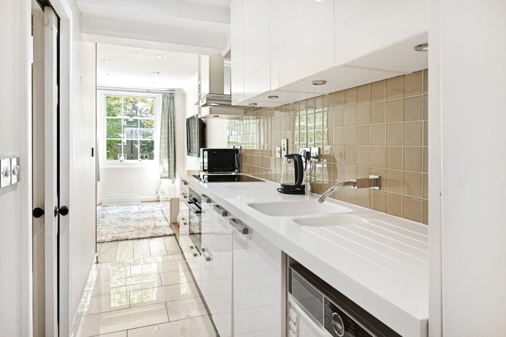 House in London, Hans Town, Chelsea - View 4