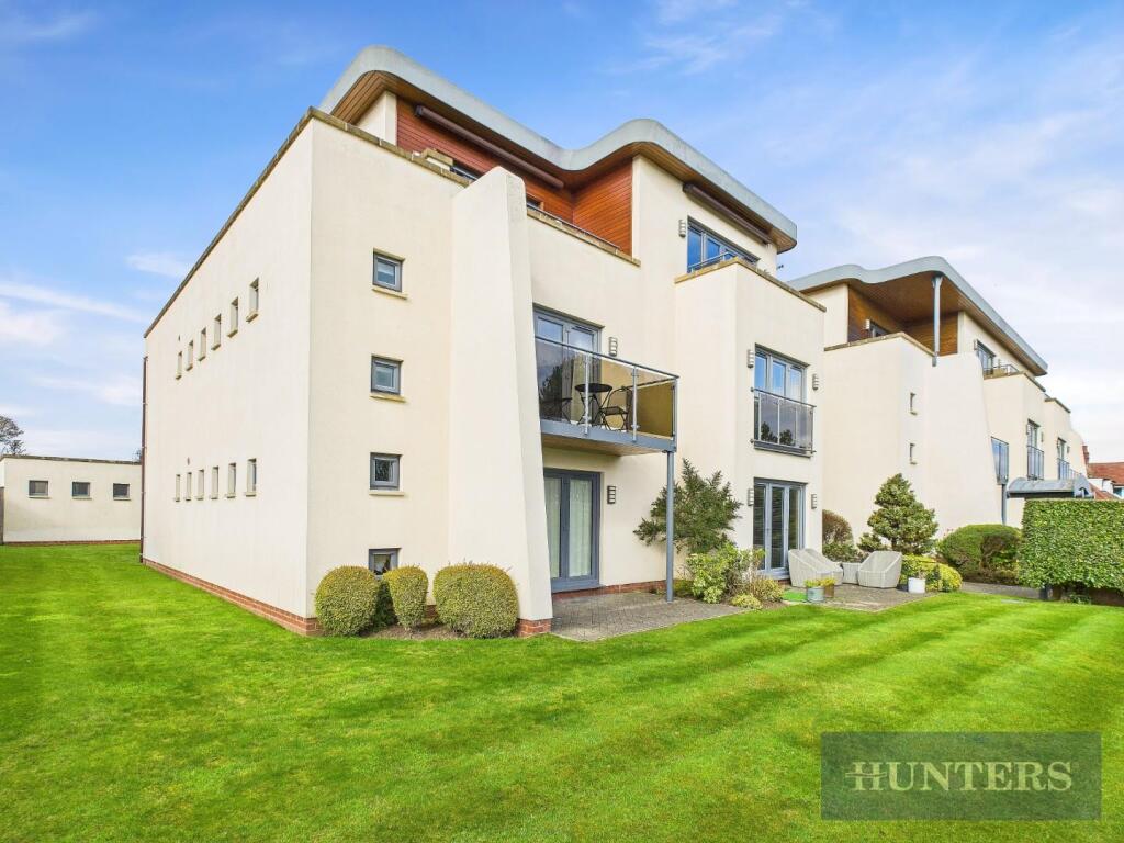 Main image of property: Scalby Mills Road, Scarborough