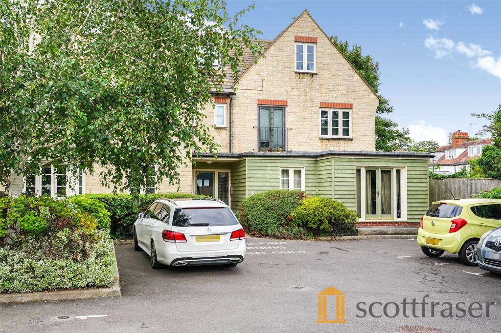 Main image of property: Millins Yard, 99B High Street, Witney, OX28