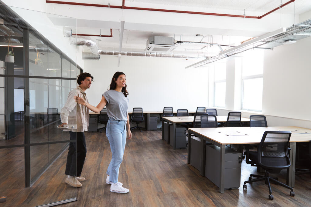 18 Person Office