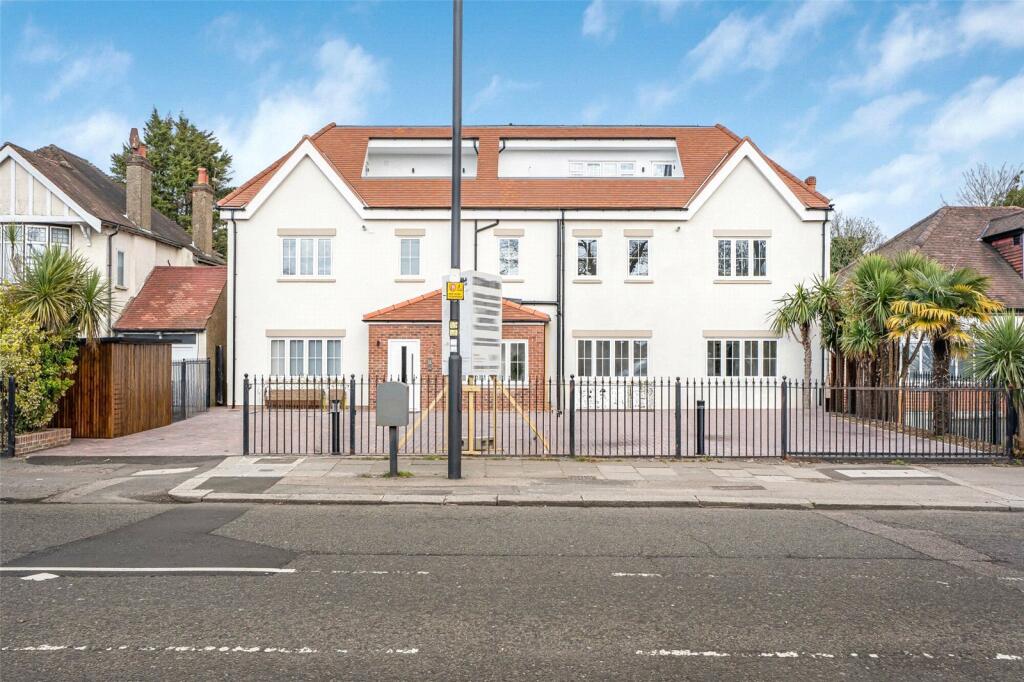 Main image of property: Chase Side, Southgate, London, N14