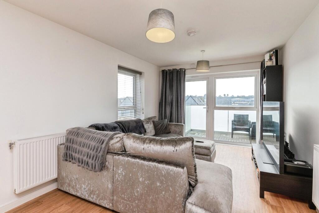 Apartment in Thurrock, Essex - View 3