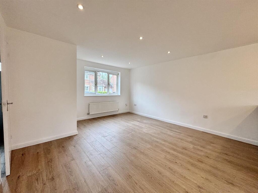 House in Salisbury - View 5