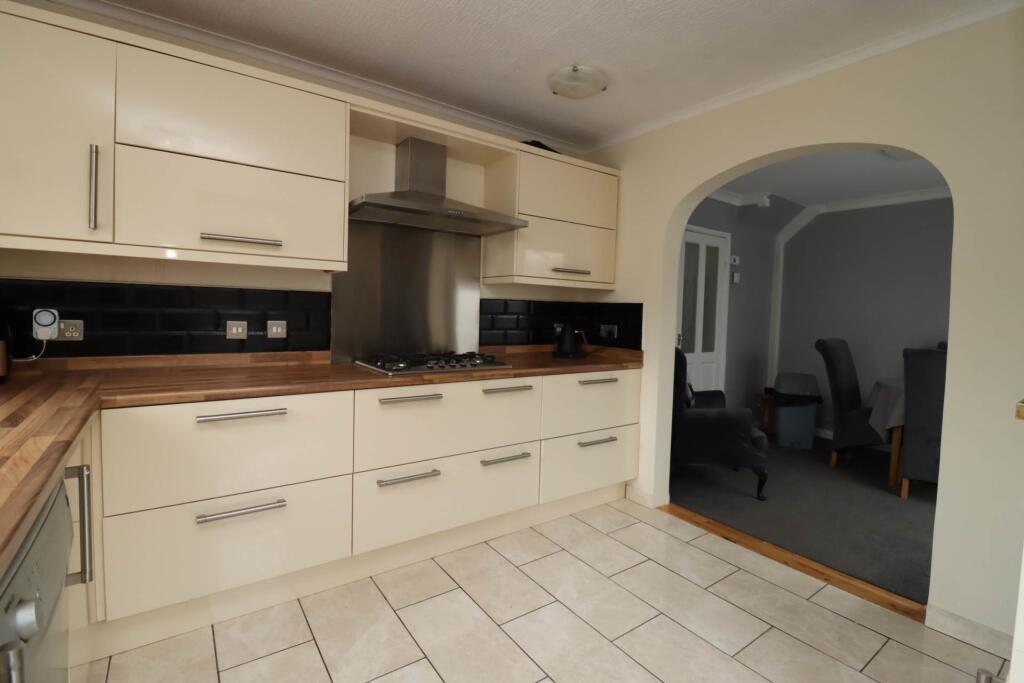 House in Wirral, Liverpool City Region - More