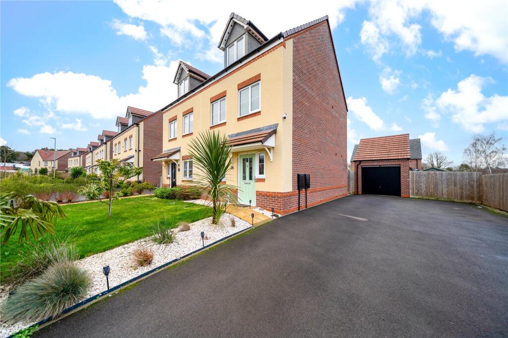 Main image of property: Lea Castle Drive, Lea Castle, Kidderminster, Worcestershire