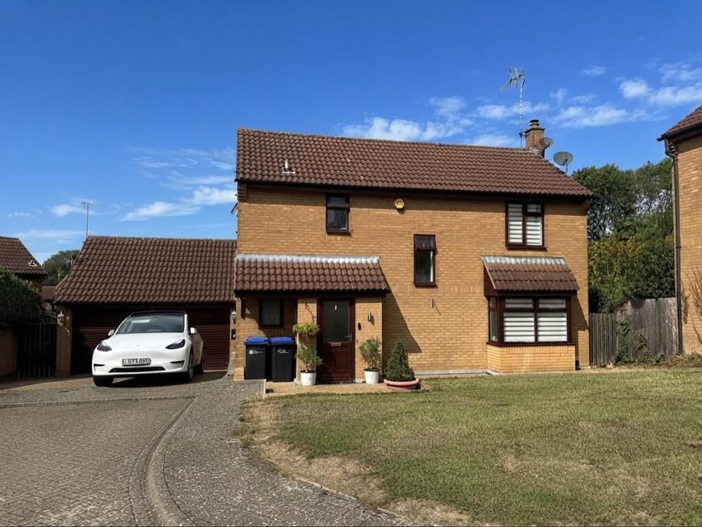 Main image of property: Aviemore Gardens, West Hunsbury, Northampton