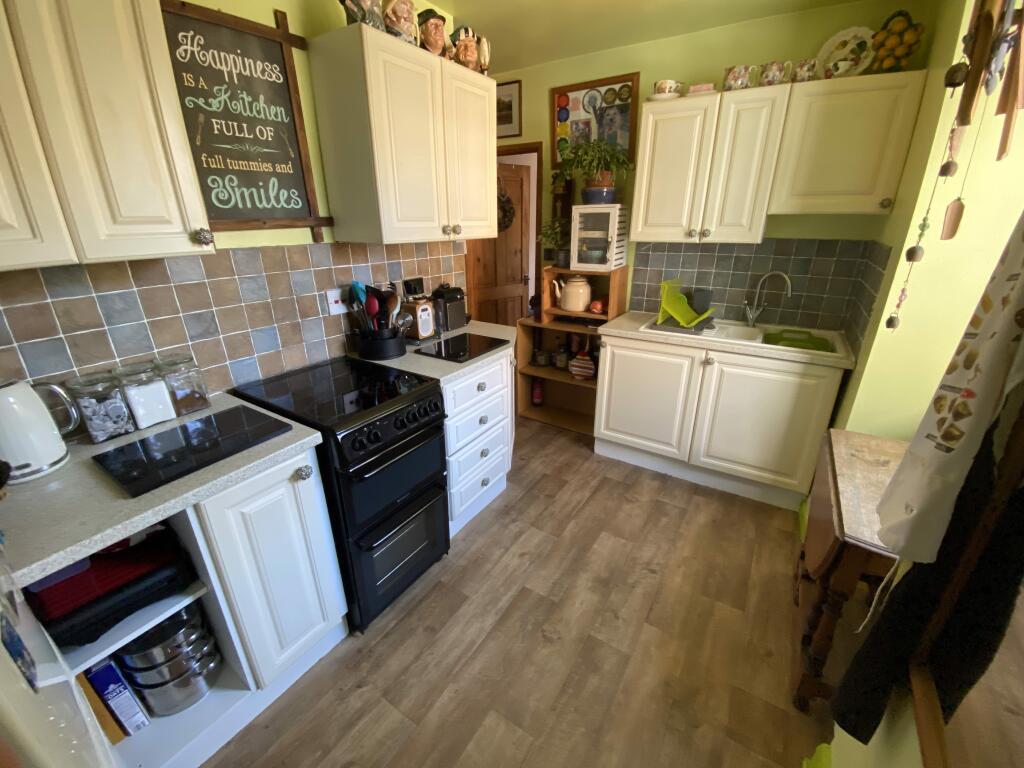 Apartment in Lyme Regis, Dorset - More
