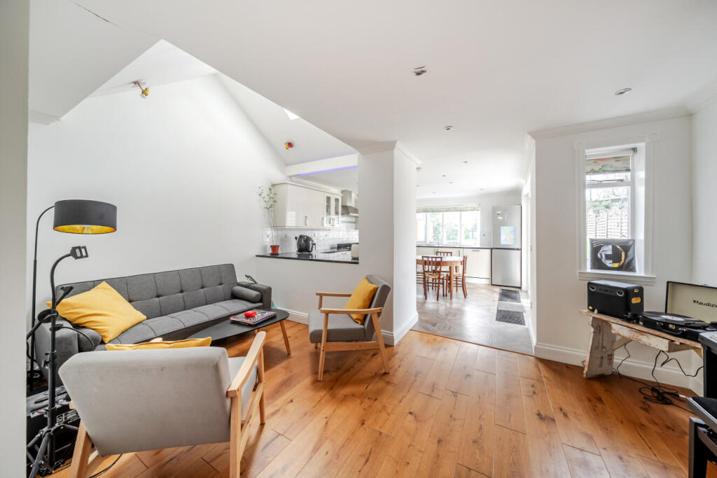 Rhodes Avenue, Muswell Hill, London, N22 photo 4