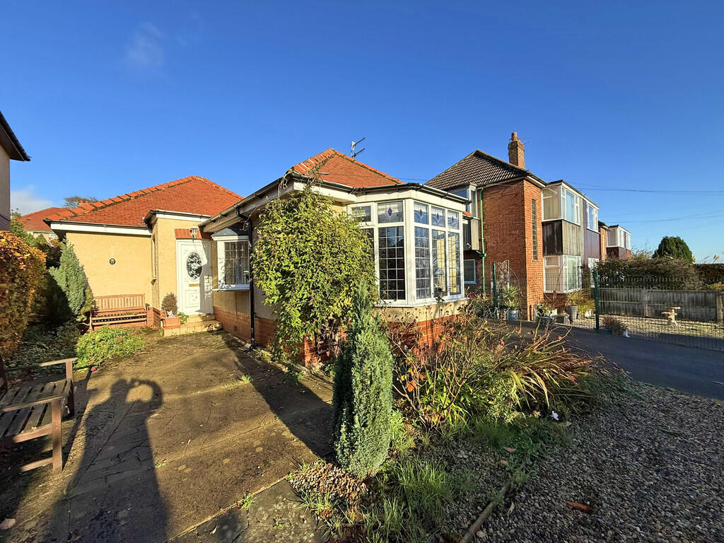 2-bed detached on Harewood Avenue, Scarborough, £200,000