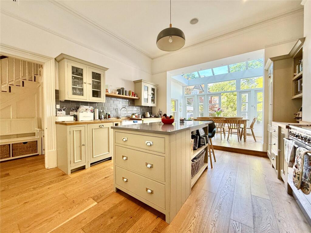 House in Eastbourne, East Sussex - View 4