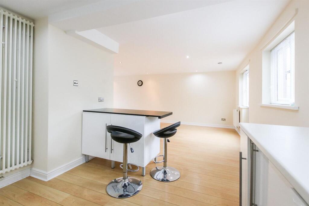 House in Newcastle upon Tyne - View 3