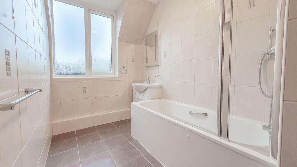 Apartment in Stevenage - More