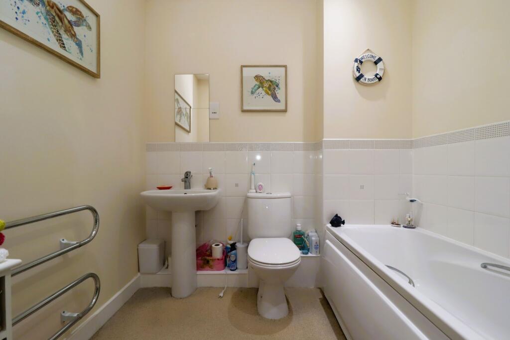 Apartment in Warrington, Westy, Latchford - View 4