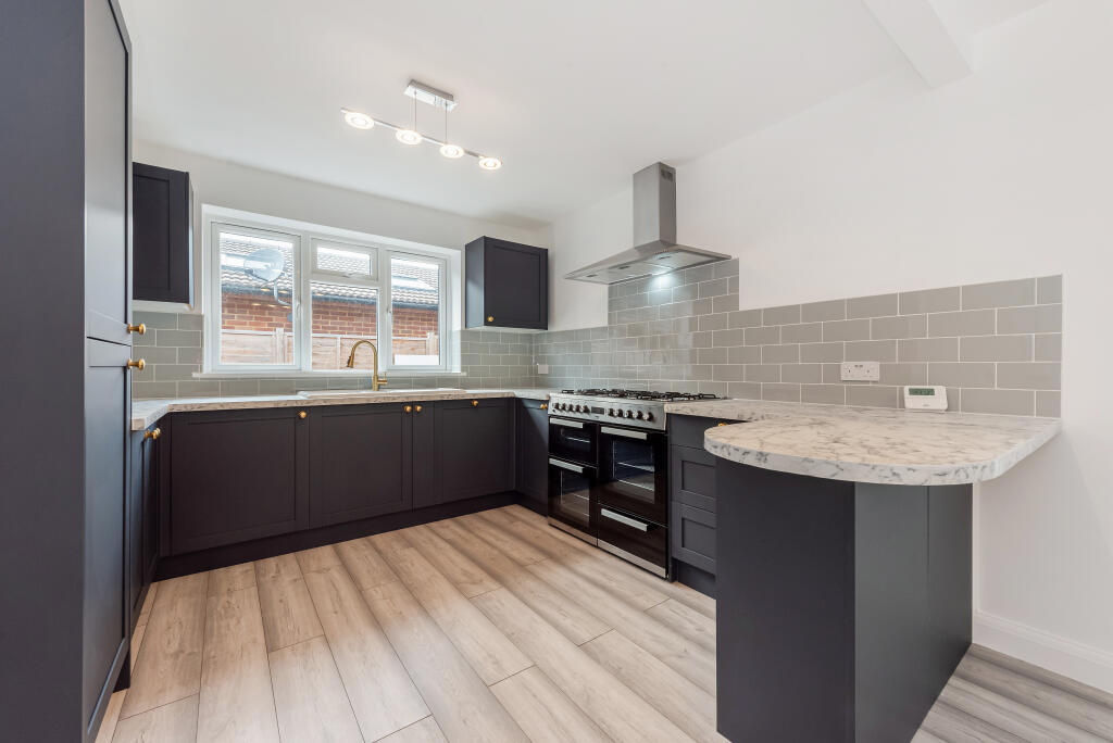 House in Portsmouth - View 5