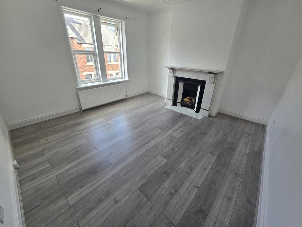 Apartment in Newcastle upon Tyne - View 4