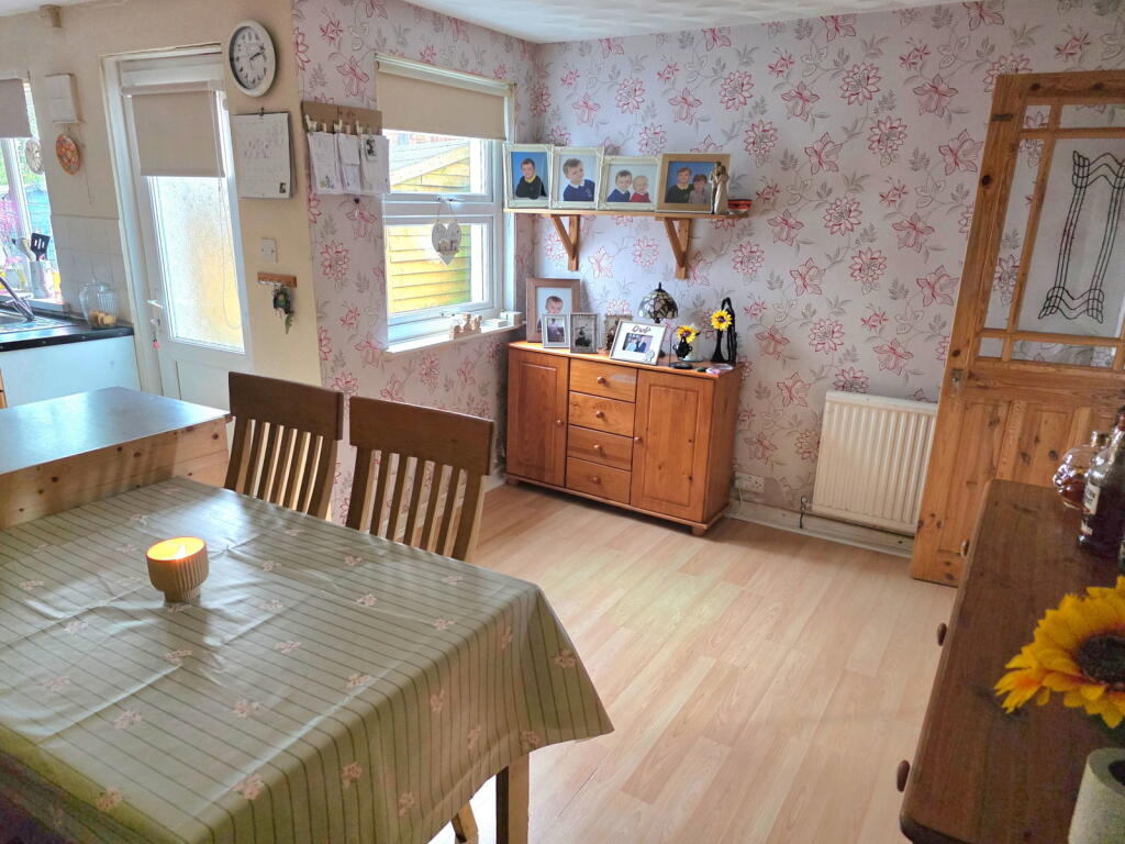 House in Ryde, Swanmore - View 3