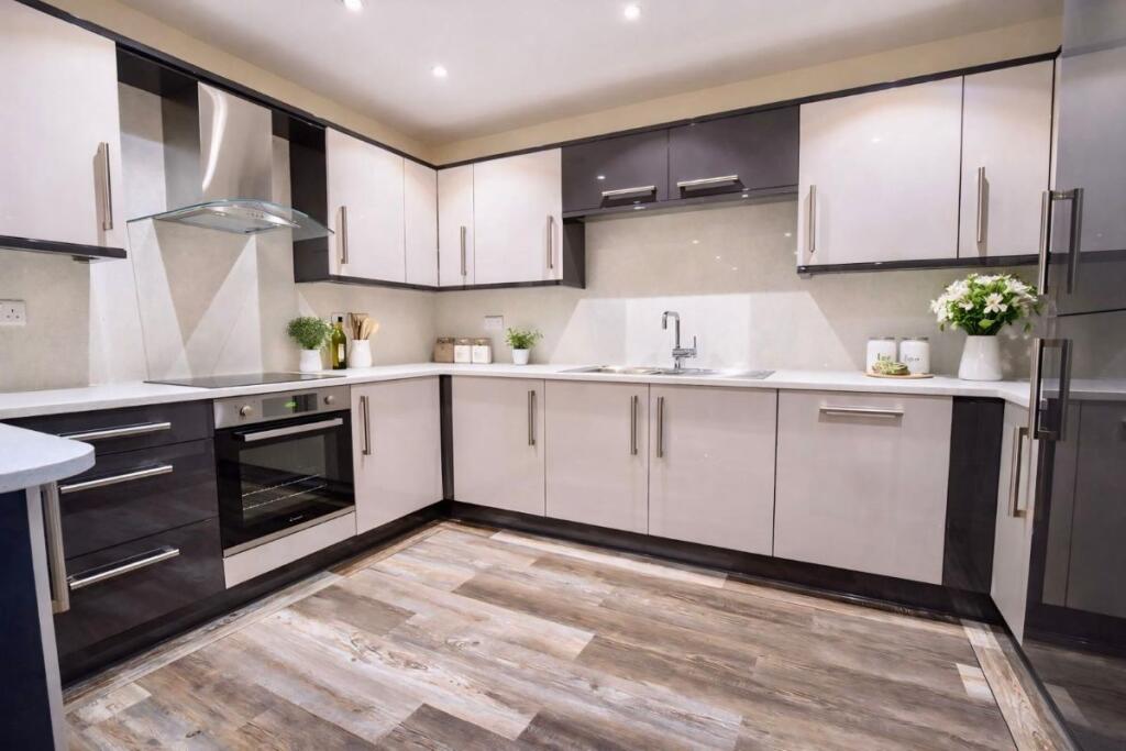 Apartment in Sheffield - View 5
