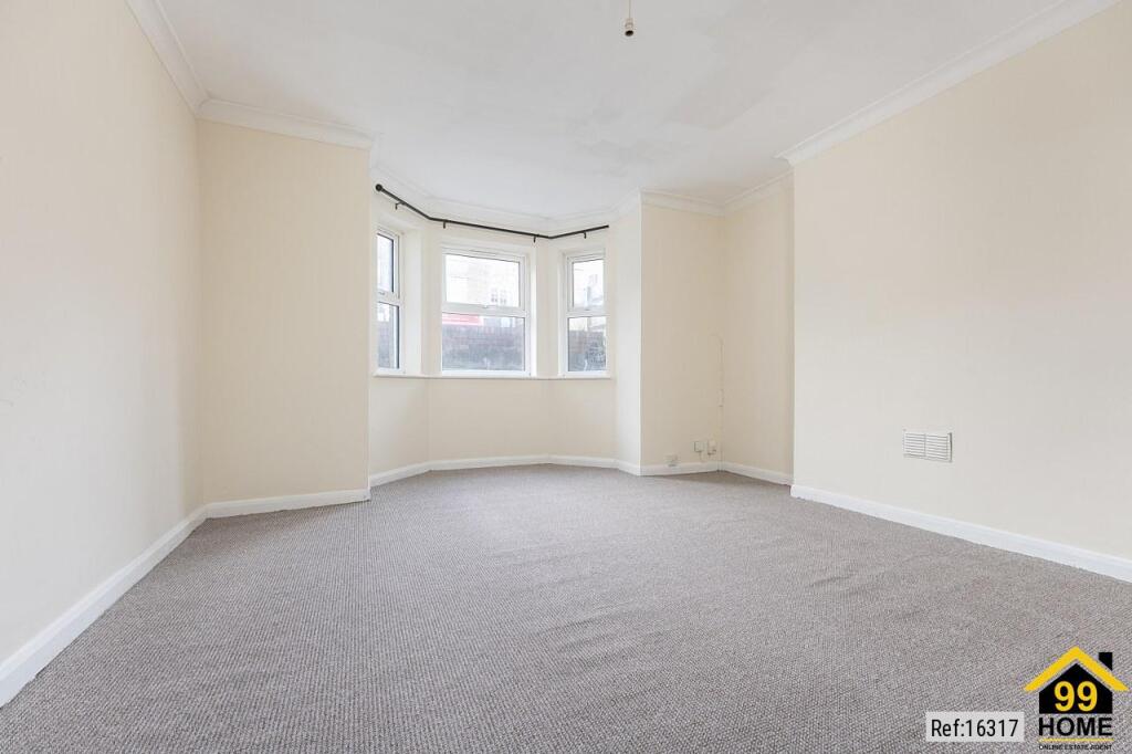 Main image of property: Basement Flat, Croydon, Surrey, CR0