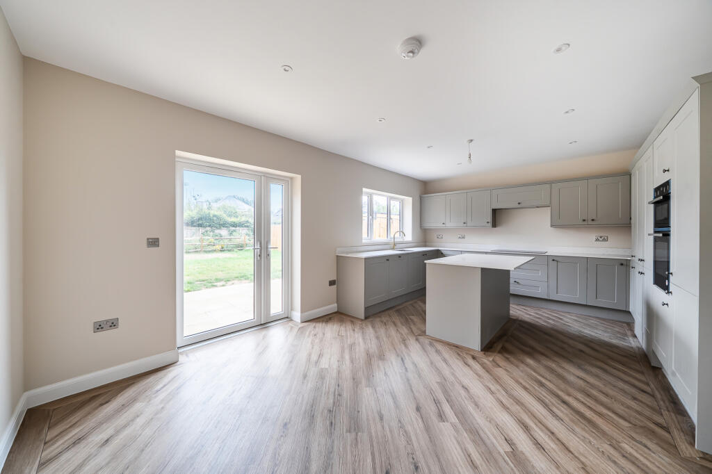 House in Chichester, Chidham and Hambrook - View 4
