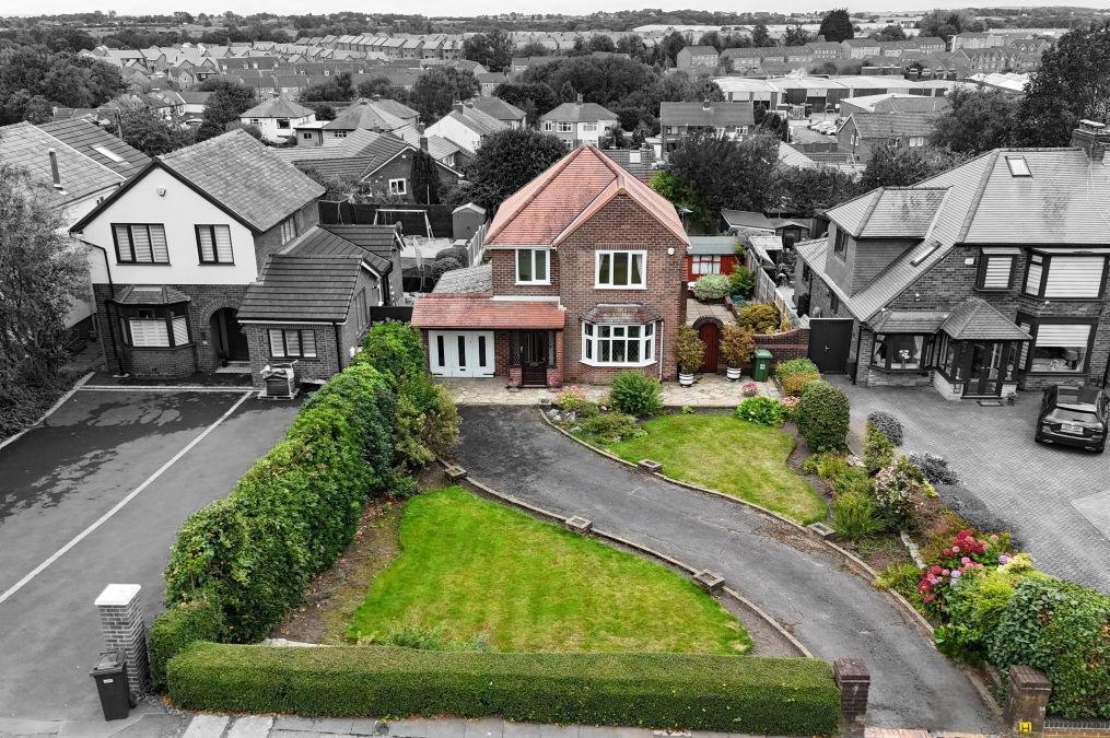 3-bed detached on 22 Chorley New Road, Bolton. BL6 4AT, £455,000