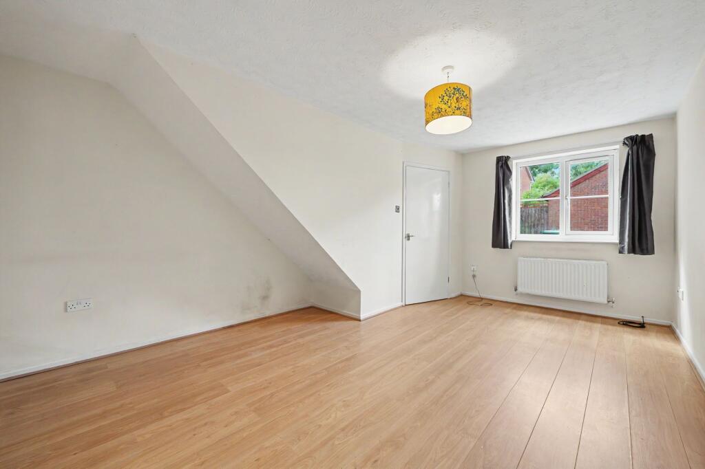 Overdale Close, Market Harborough, LE16 photo 3