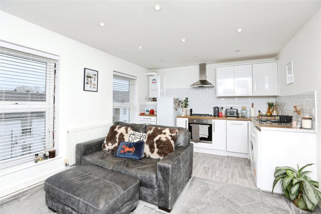 Main image of property: Melville Road, Maidstone, Kent, ME15